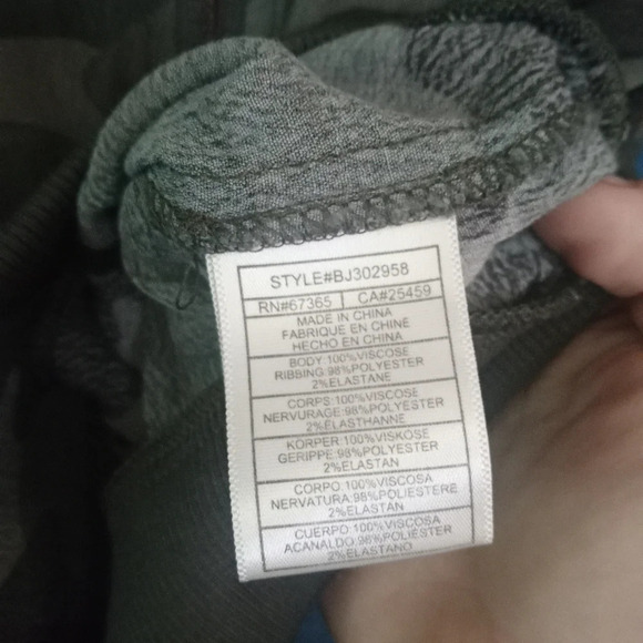 BB Dakota Can't See Me Camo Bomber Jacket Size Small - Picture 7 of 7